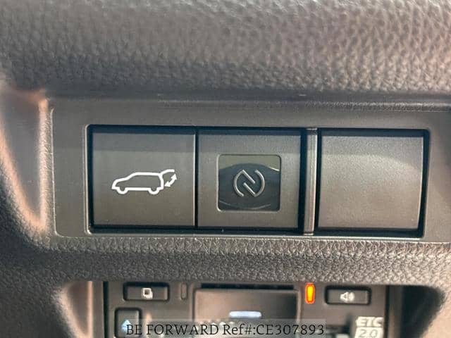 2026 Toyota RAV4 — Photo 6