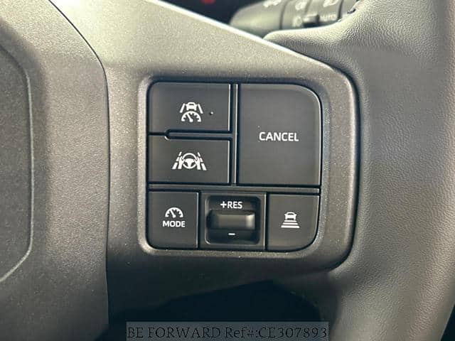 2026 Toyota RAV4 — Photo 10