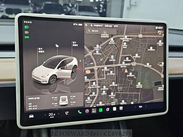 2025 Tesla Model Y — Photo 13