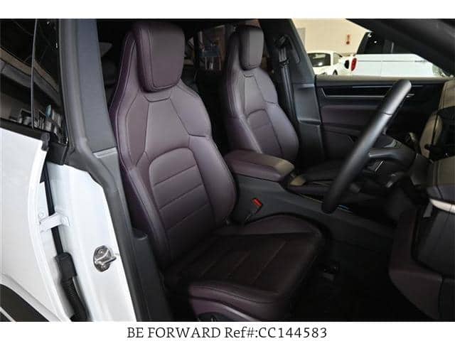 2025 Porsche MACAN — Photo 10