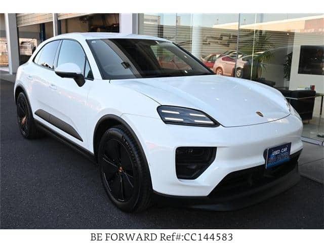 2025 Porsche MACAN — Photo 6