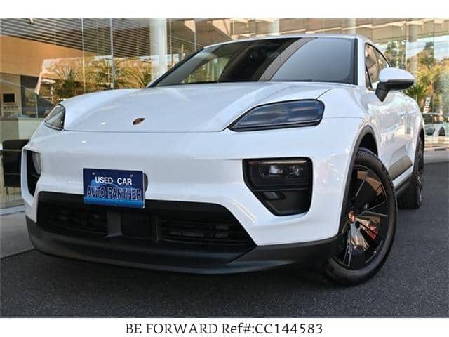 2025 Porsche MACAN