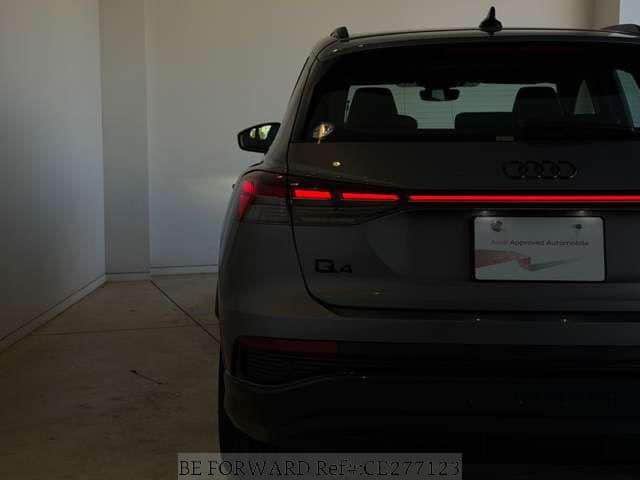 2024 Audi Q4 e-tron — Photo 11