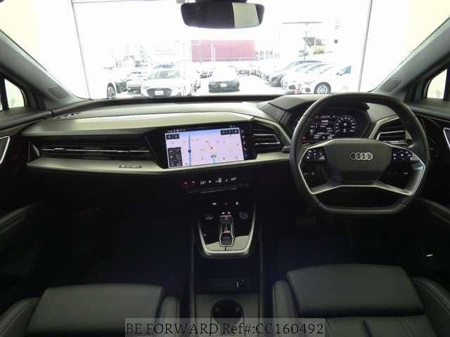 2024 Audi Q4 e-tron — Photo 2