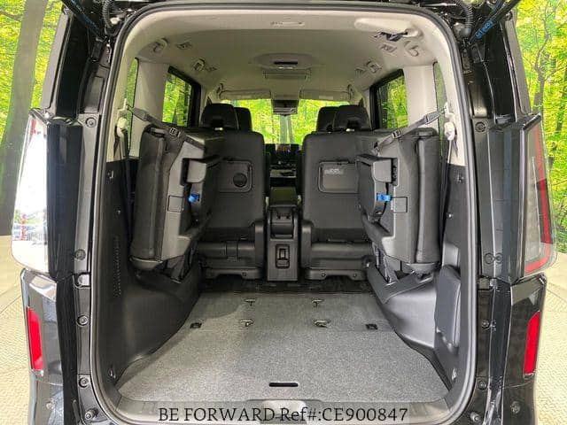 2025 Nissan Serena — Photo 12