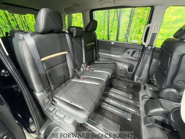 2025 Nissan Serena — Photo 10