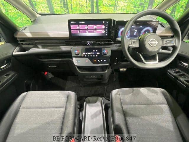 2025 Nissan Serena — Photo 2