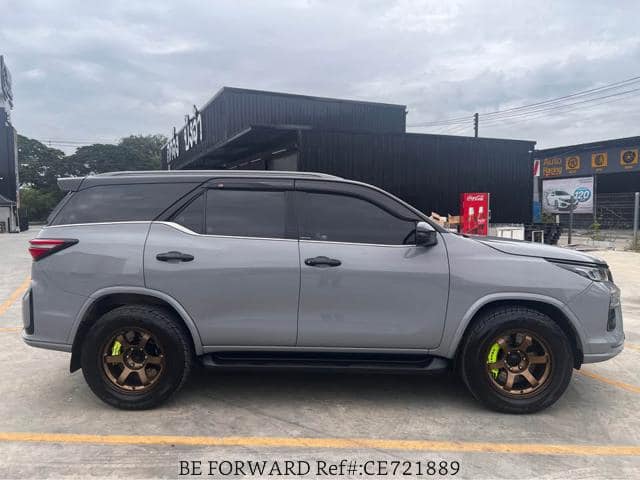 2018 Toyota Fortuner — Photo 3