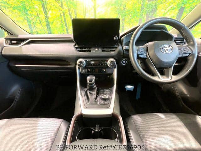 2024 Toyota RAV4 — Photo 2